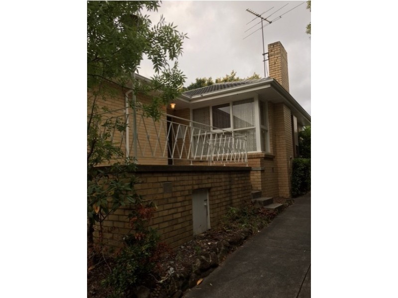 9 Doynton Parade, Mount Waverley VIC 3149