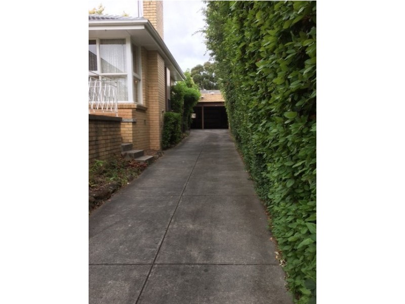 9 Doynton Parade, Mount Waverley VIC 3149