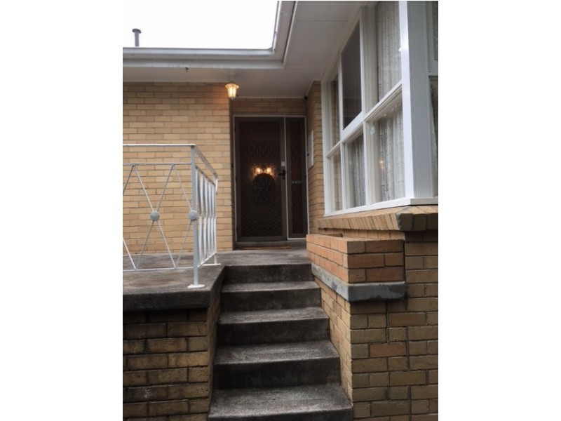 9 Doynton Parade, Mount Waverley VIC 3149