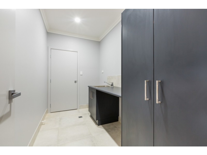 2/11 Palm Avenue, Coconuts QLD 4860