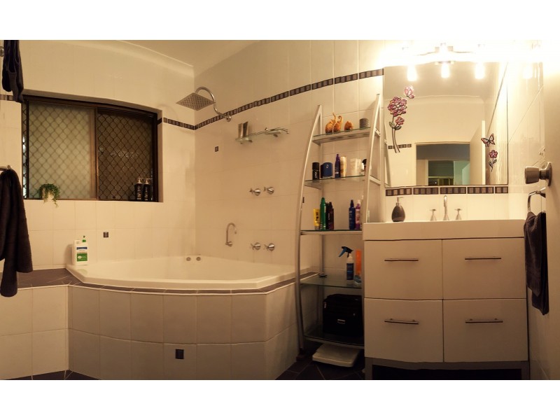 38 Booth Street, Mount Barker WA 6324