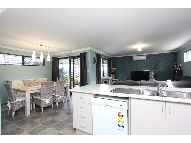 16 Thaxted Street, Wellard WA 6170