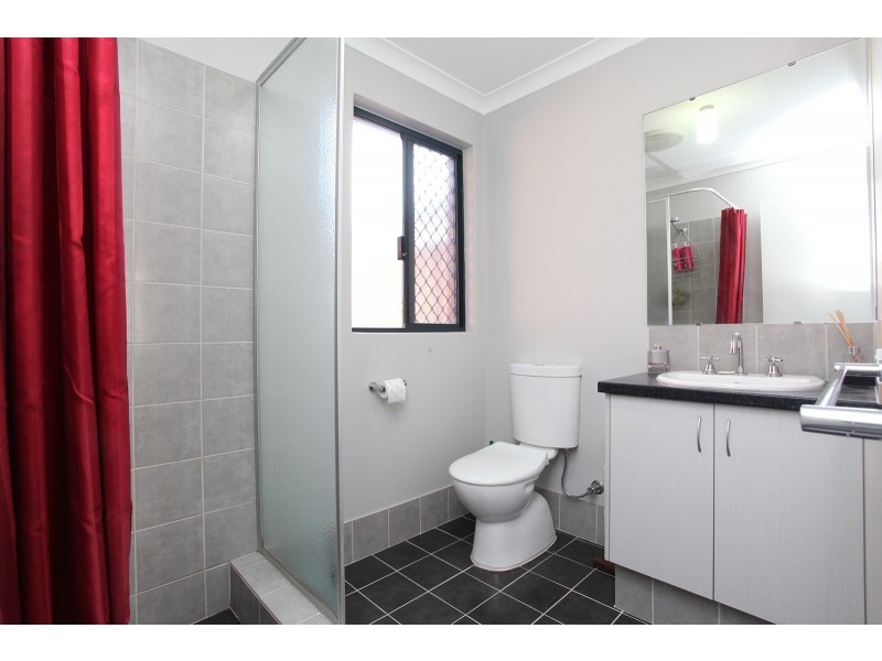 16 Thaxted Street, Wellard WA 6170