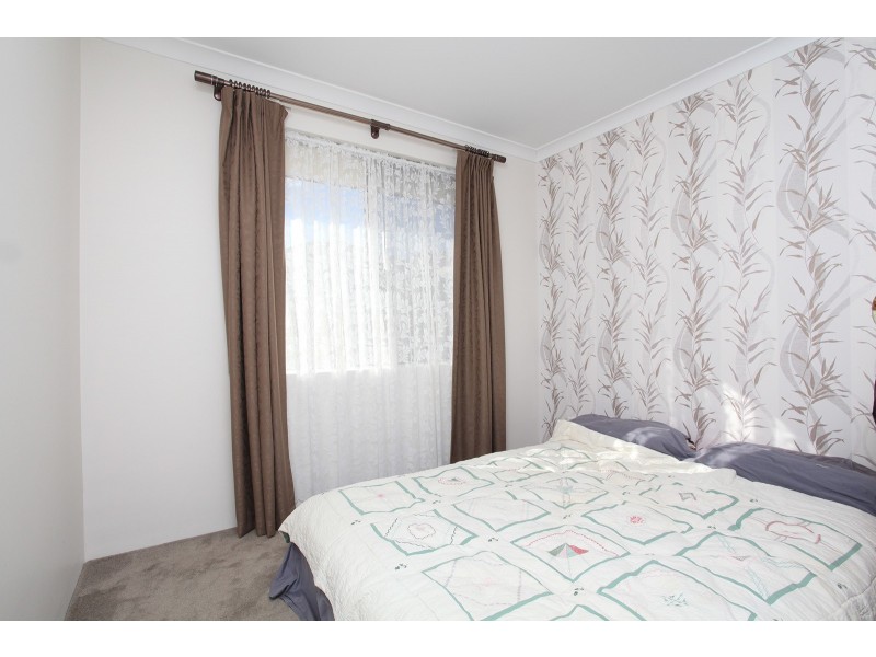 16 Thaxted Street, Wellard WA 6170