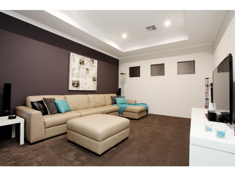 4 Pintaudi Court, Landsdale WA 6065