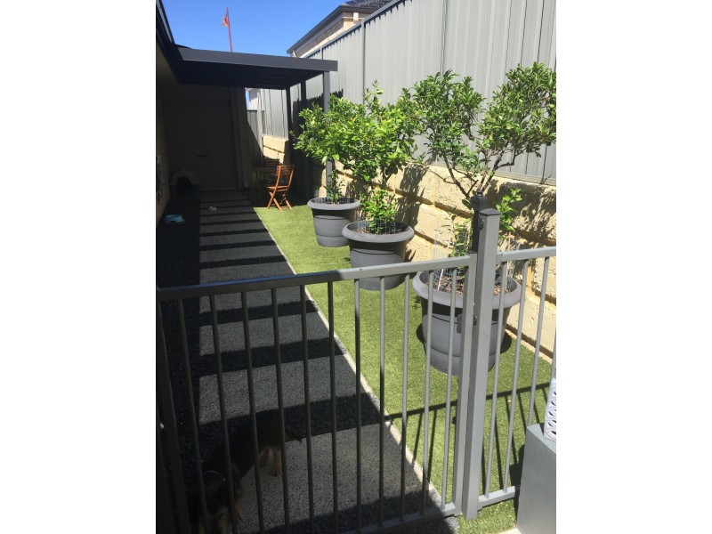 4 Pintaudi Court, Landsdale WA 6065