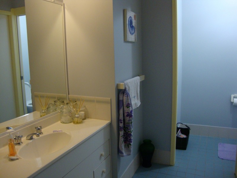 8 Tasman Court, Caves Beach NSW 2281