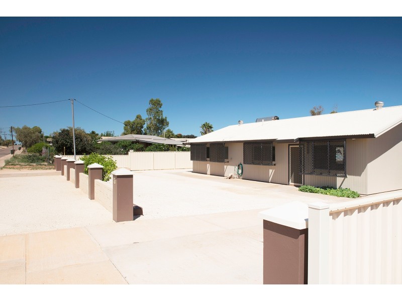 5 Stokes-Hughes St, Exmouth WA 6707