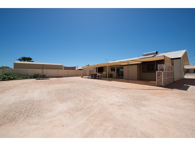 5 Stokes-Hughes St, Exmouth WA 6707