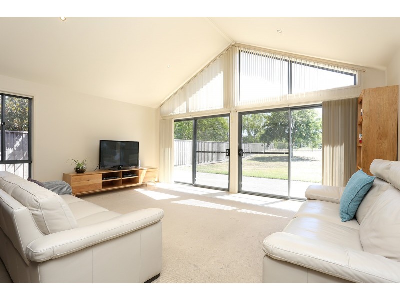 46 Augusta Way, Hidden Valley VIC 3756