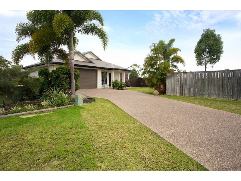 10 Riverstone Court, Mount Louisa QLD 4814