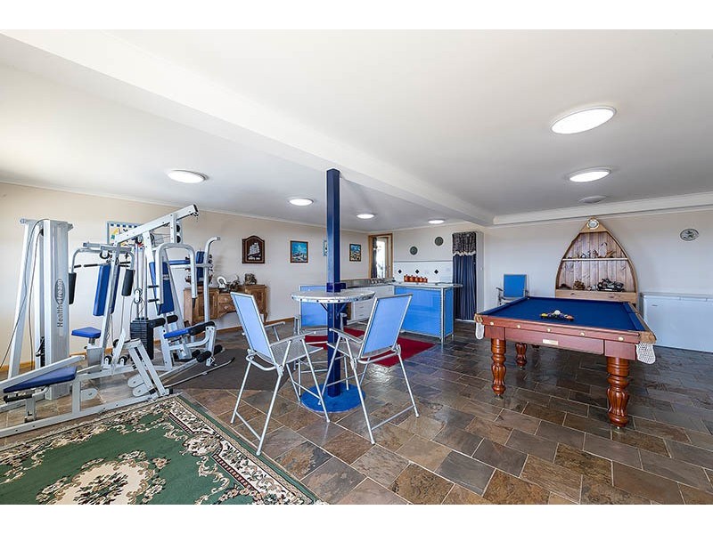 75 Wattle Grove, Loch Sport VIC 3851