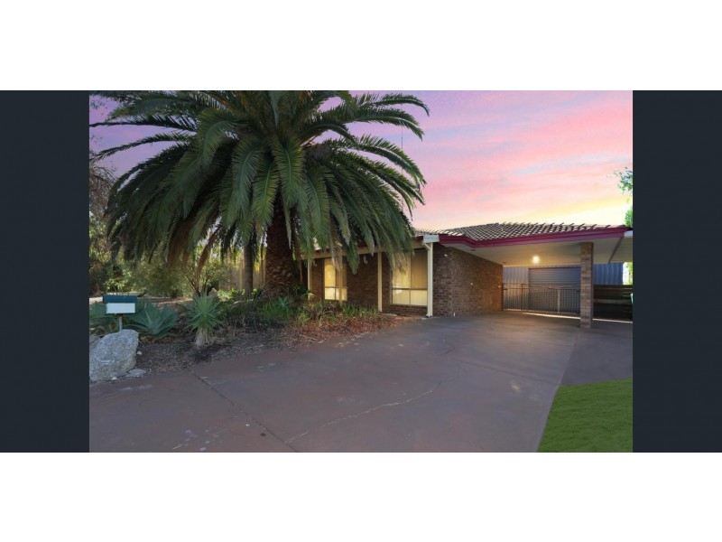 15 Armanta Dr, Carey Park WA 6230