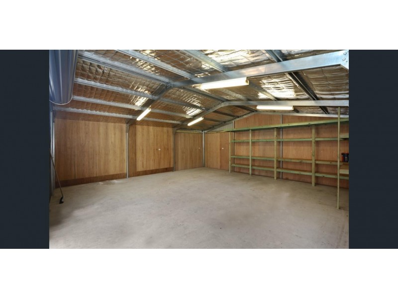 15 Armanta Dr, Carey Park WA 6230