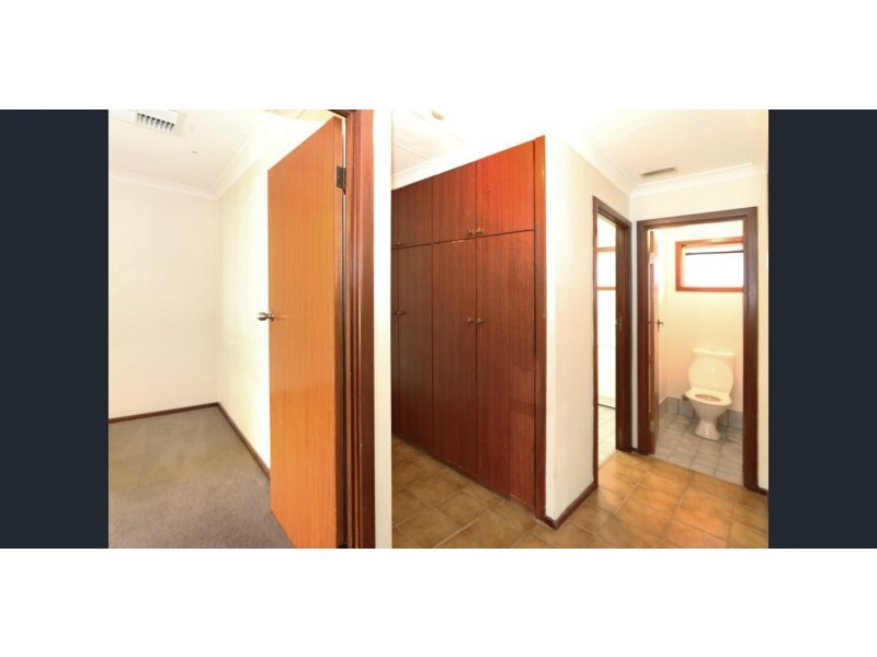 15 Armanta Dr, Carey Park WA 6230