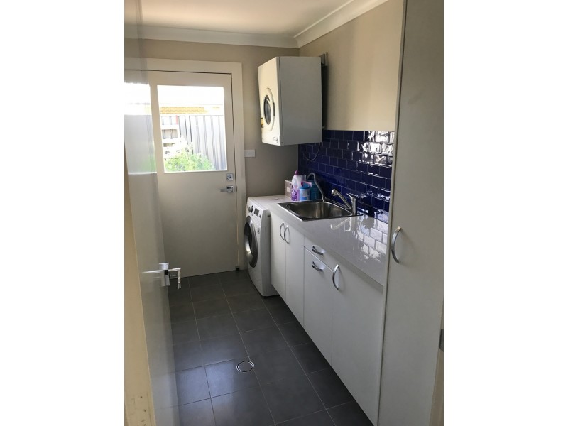 6 Lombardy Way, Orange NSW 2800