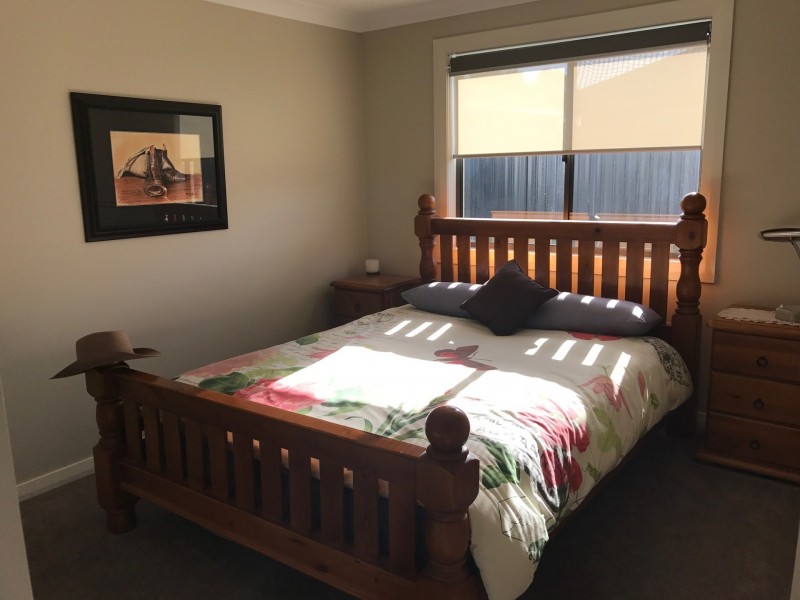 6 Lombardy Way, Orange NSW 2800