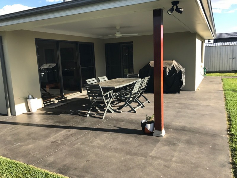 6 Lombardy Way, Orange NSW 2800