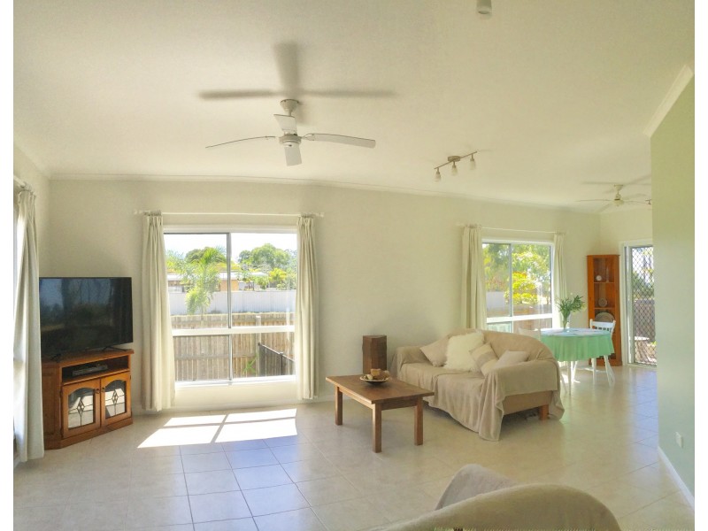 9 Dundowran Beach Esplanade, Dundowran Beach QLD 4655