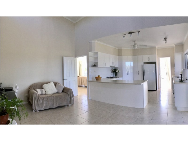 9 Dundowran Beach Esplanade, Dundowran Beach QLD 4655