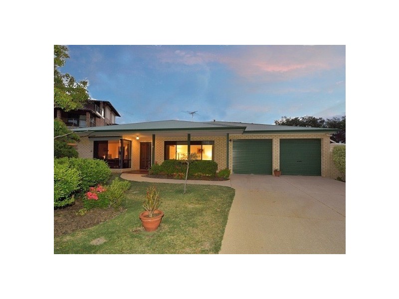 4 Kilkenny Gardens, Halls Head WA 6210