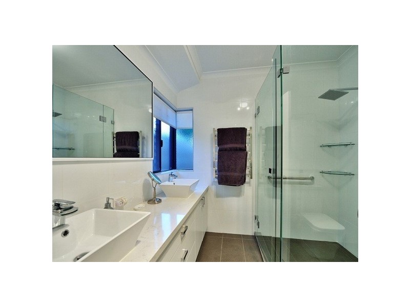 4 Kilkenny Gardens, Halls Head WA 6210