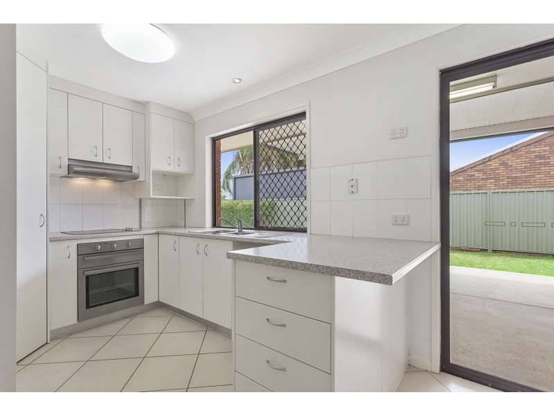 60 Lapoinya Crescent, Warana QLD 4575