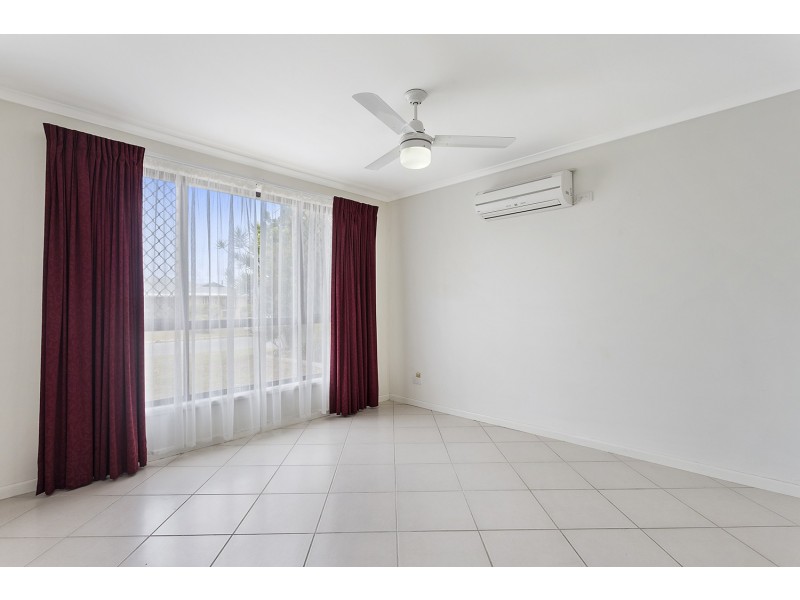 60 Lapoinya Crescent, Warana QLD 4575