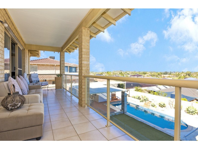 10 Rainbow View, Ocean Reef WA 6027