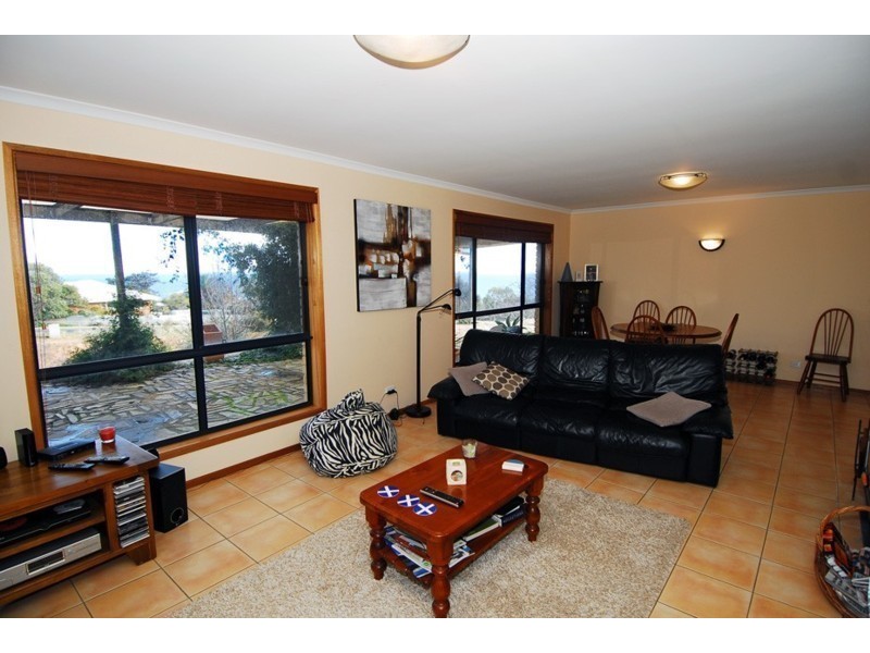 4 Cadna Street, Hallett Cove SA 5158