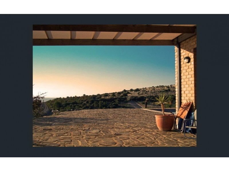 4 Cadna Street, Hallett Cove SA 5158