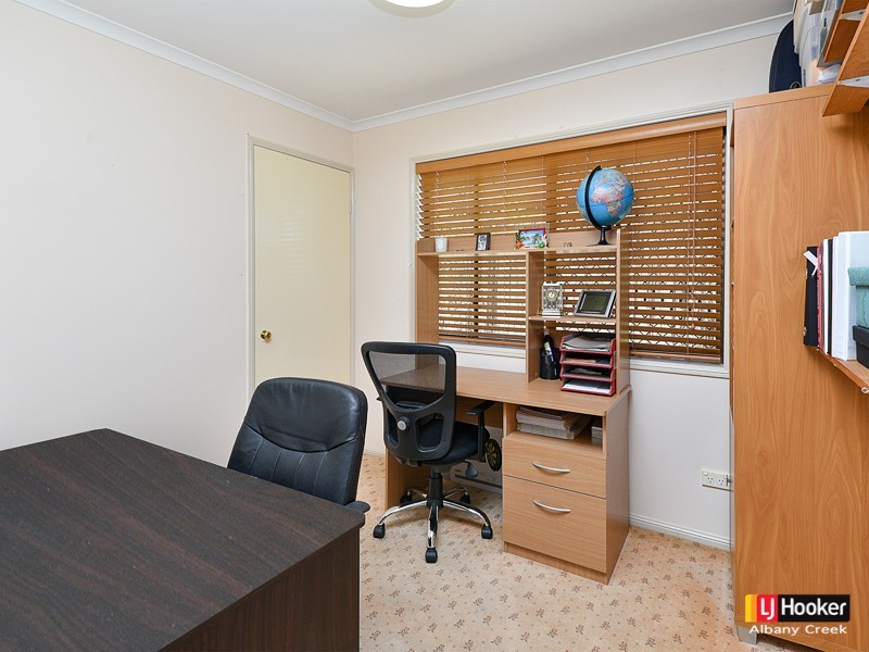 2 Troy Court, Eatons Hill QLD 4037