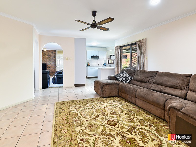 2 Troy Court, Eatons Hill QLD 4037