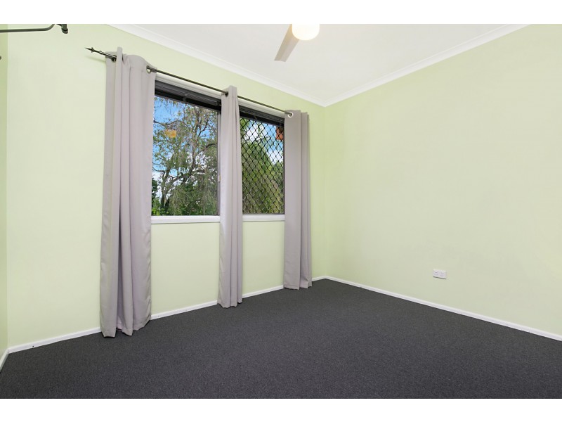 30 Rowanda Street, Slacks Creek QLD 4127