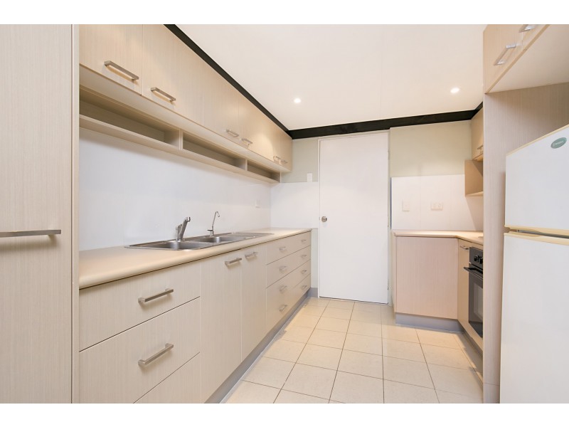 30 Rowanda Street, Slacks Creek QLD 4127