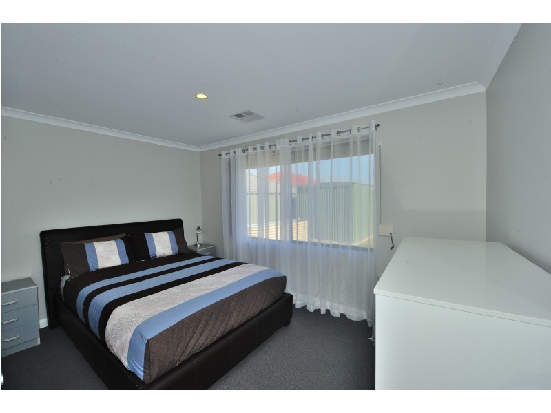 18 Lookout Vista, Singleton WA 6175