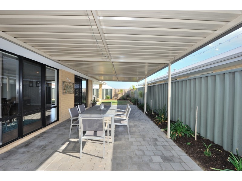 18 Lookout Vista, Singleton WA 6175