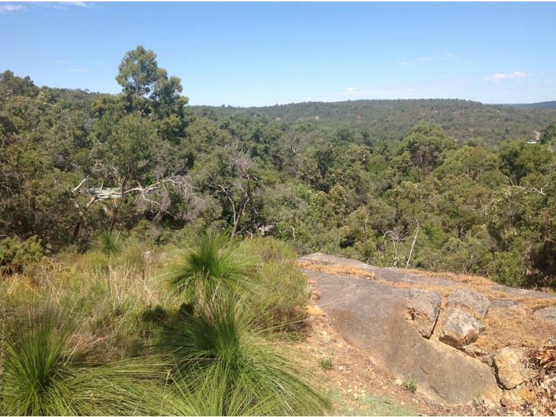 8 Allestree Road, Darlington WA 6070
