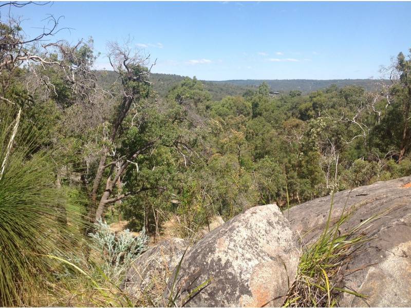 8 Allestree Road, Darlington WA 6070