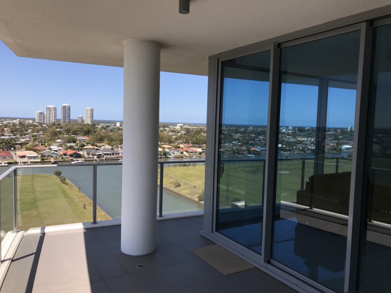 11108/25 East Quay Drive, Biggera Waters QLD 4216