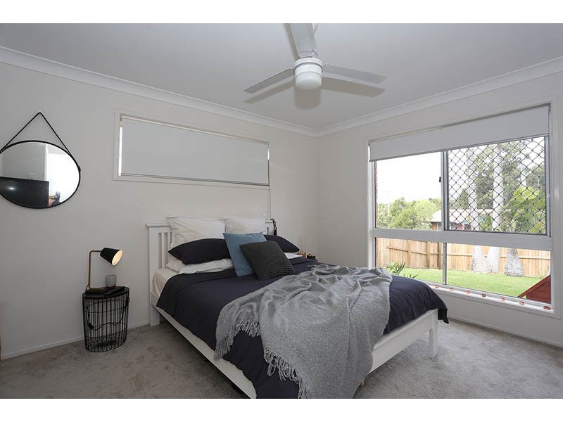 1/2 Leah Court, Wellington Point QLD 4160