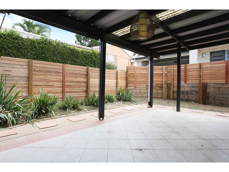 1/2 Leah Court, Wellington Point QLD 4160