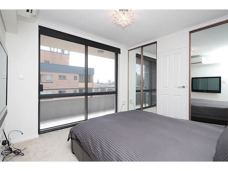 15/245 Main Street, Kangaroo Point QLD 4169