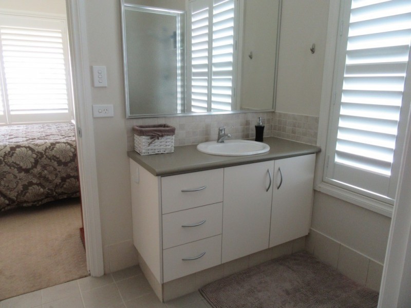 11 Housden Close, Muchea WA 6501