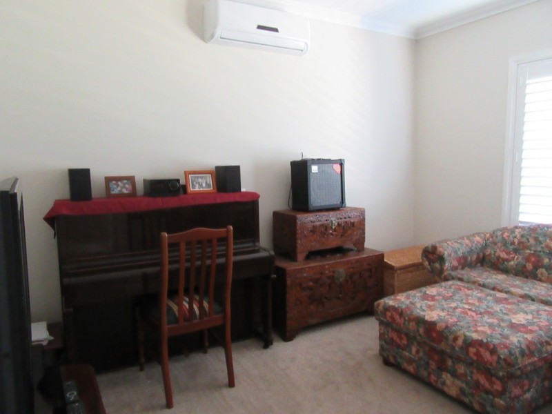 11 Housden Close, Muchea WA 6501