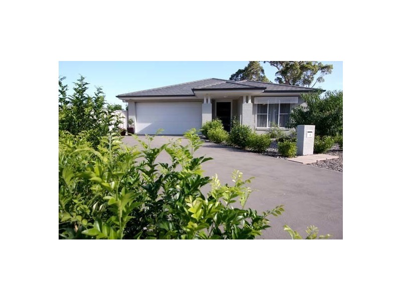 6 Oliver Cove, Broulee NSW 2537