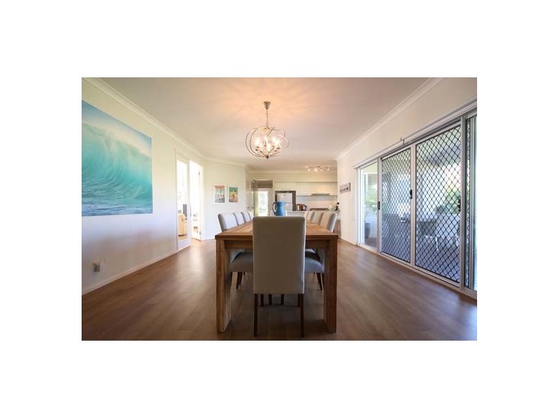 6 Oliver Cove, Broulee NSW 2537