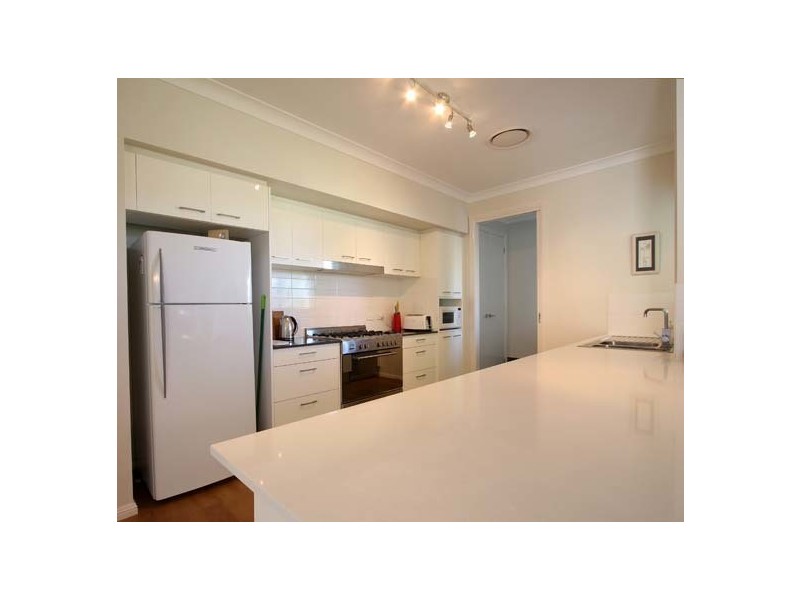 6 Oliver Cove, Broulee NSW 2537