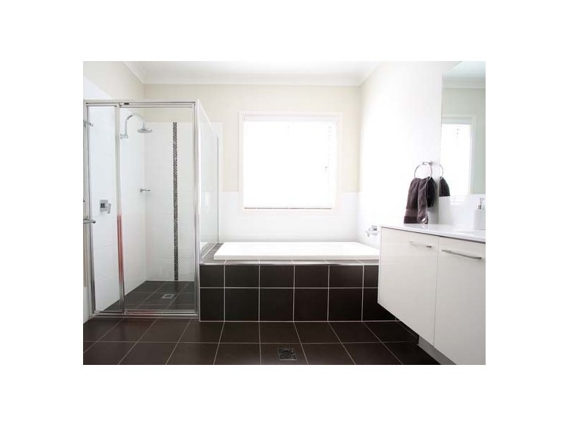 6 Oliver Cove, Broulee NSW 2537