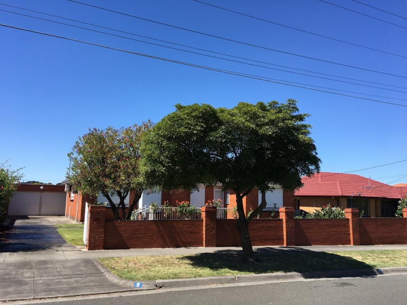 5 Haresta Avenue, Dandenong VIC 3175